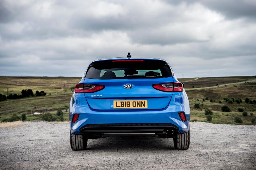  Kia Ceed First Edition 2018 года  (UK) (фото 7 из 30)